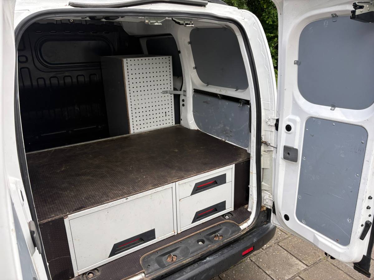 Nissan e-NV200 Nissan E-NV200 2.Zero Edition|SOH 87%|NAP|cruise|achteruitrijcamera|airco|stoel- en stuurverwarming|navi|bluetooth|voorruitverwarm