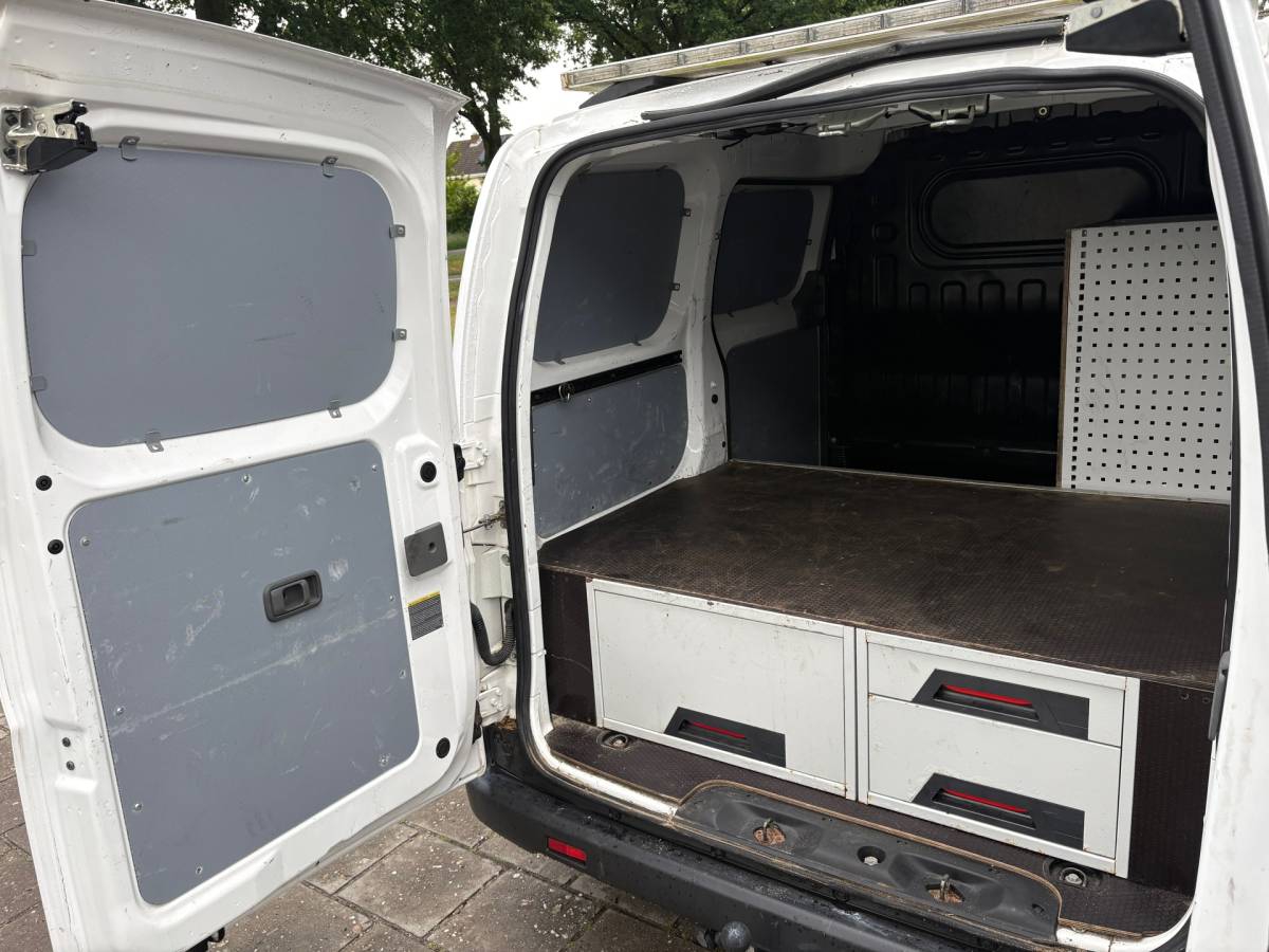 Nissan e-NV200 Nissan E-NV200 2.Zero Edition|SOH 87%|NAP|cruise|achteruitrijcamera|airco|stoel- en stuurverwarming|navi|bluetooth|voorruitverwarm