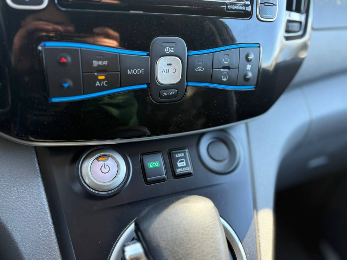 Nissan e-NV200 Nissan E-NV200 2.Zero Edition|SOH 87%|NAP|cruise|achteruitrijcamera|airco|stoel- en stuurverwarming|navi|bluetooth|voorruitverwarm