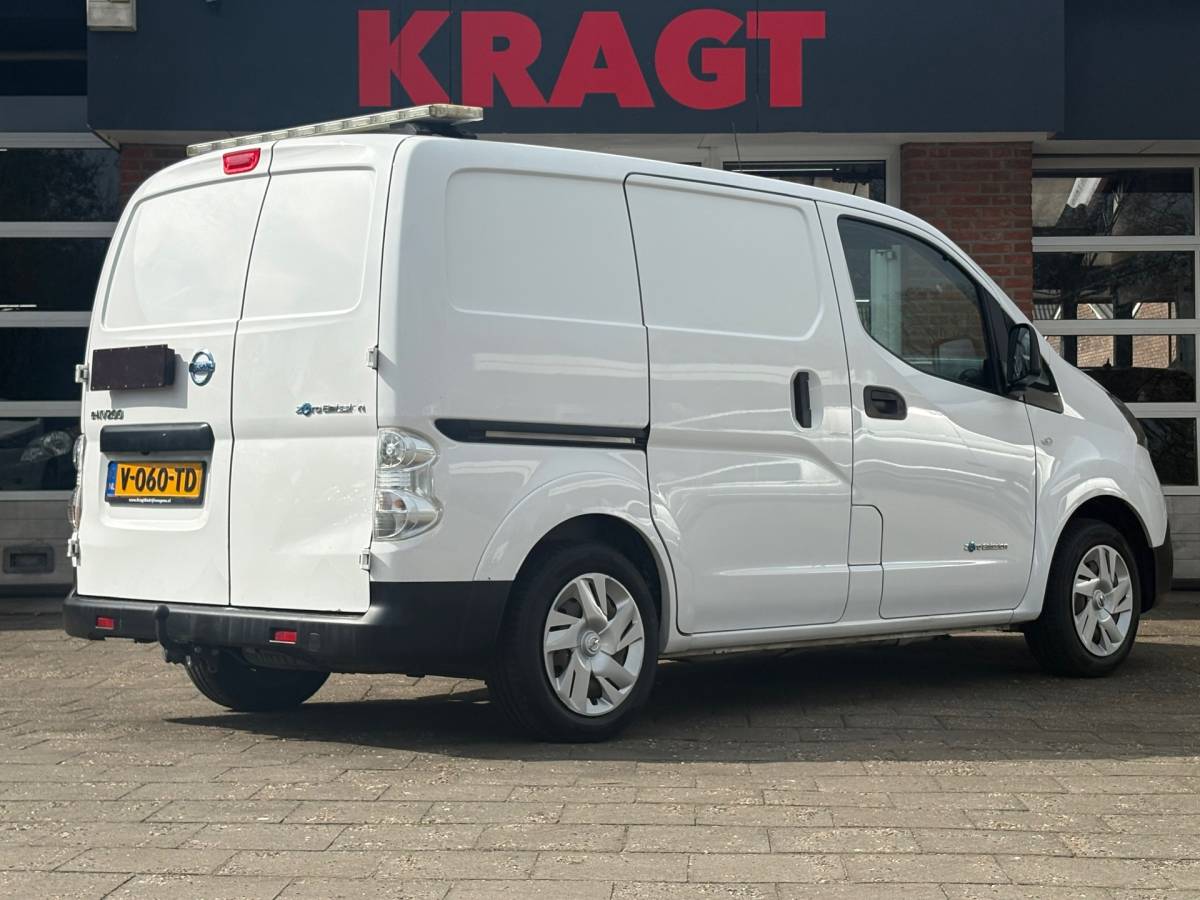 Nissan e-NV200 Nissan E-NV200 2.Zero Edition|SOH 87%|NAP|cruise|achteruitrijcamera|airco|stoel- en stuurverwarming|navi|bluetooth|voorruitverwarm