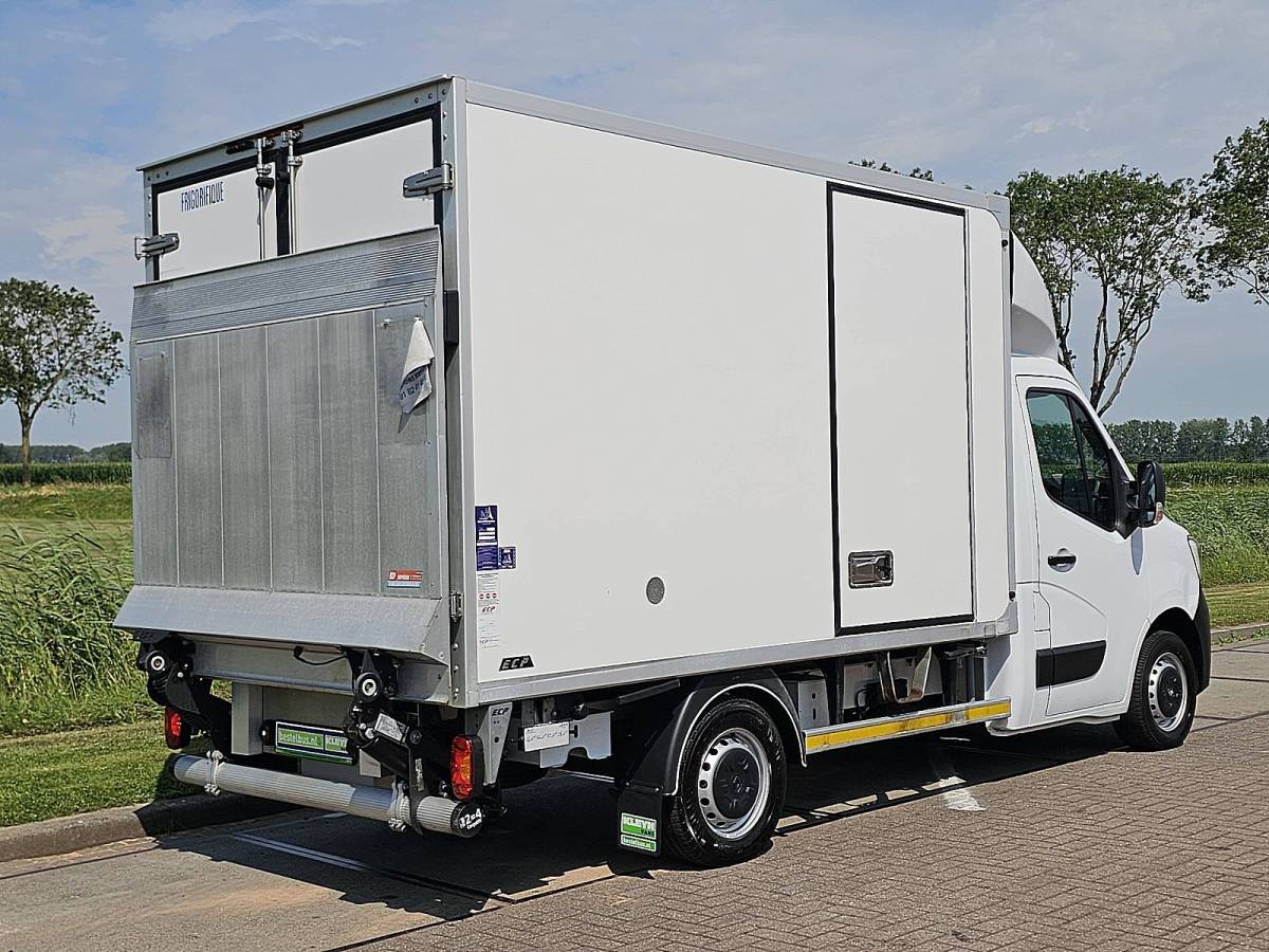 Renault Master RENAULT MASTER 2.3 koelwagen laadklep!