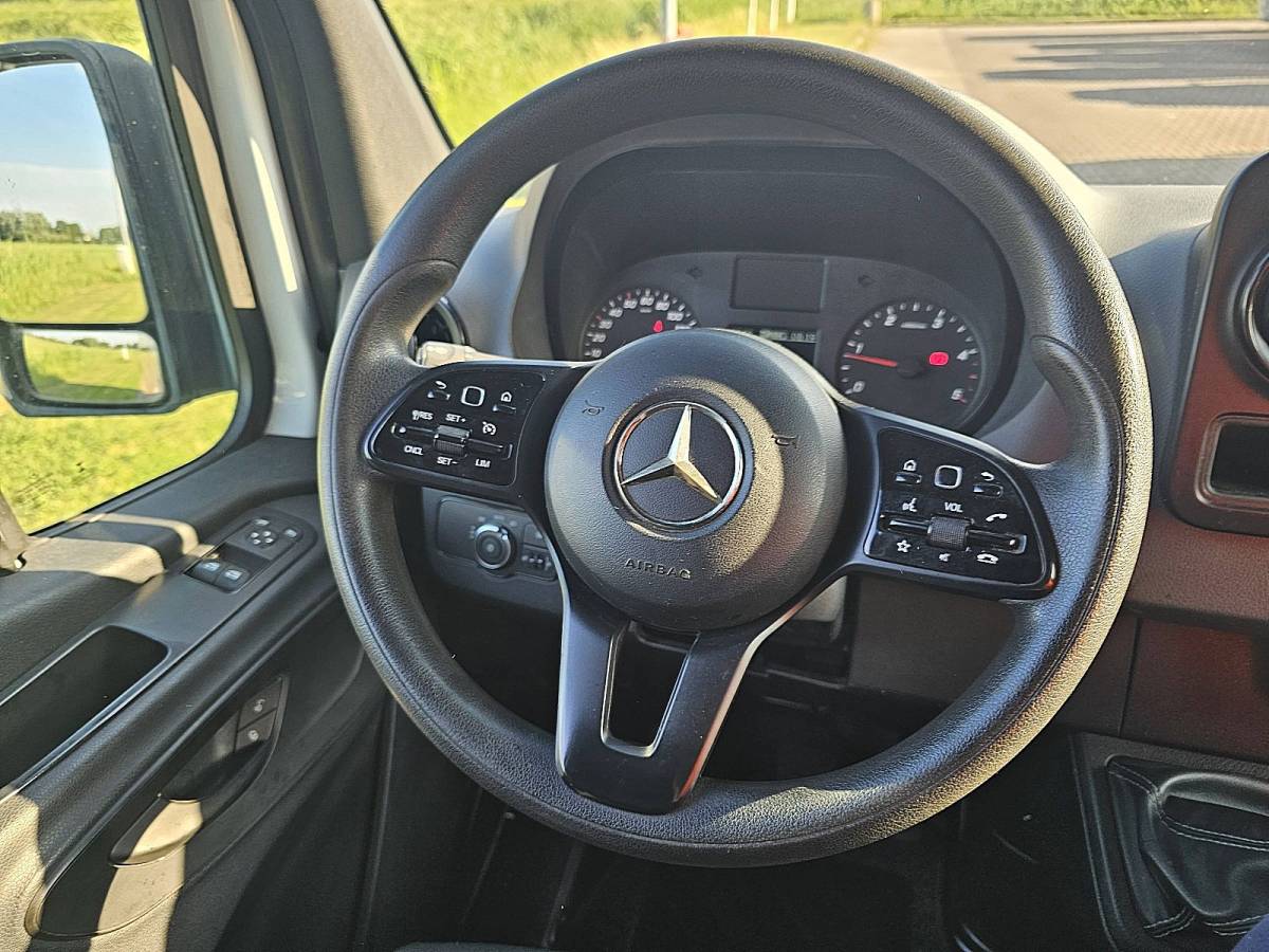 Mercedes-Benz Sprinter MERCEDES-BENZ SPRINTER 516 l2h2 dubbellucht n1!