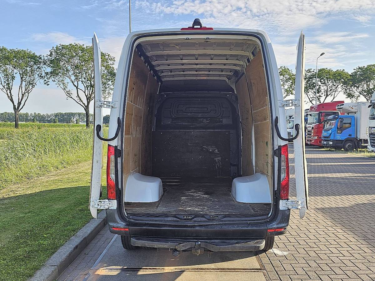 Mercedes-Benz Sprinter MERCEDES-BENZ SPRINTER 516 l2h2 dubbellucht n1!