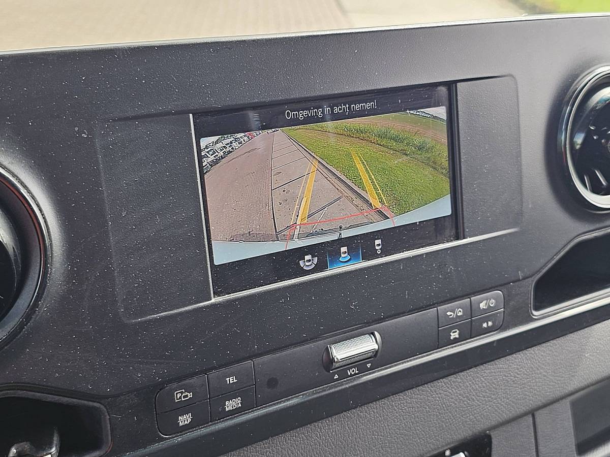 Mercedes-Benz Sprinter MERCEDES-BENZ SPRINTER 516 l2h2 dubbellucht n1!