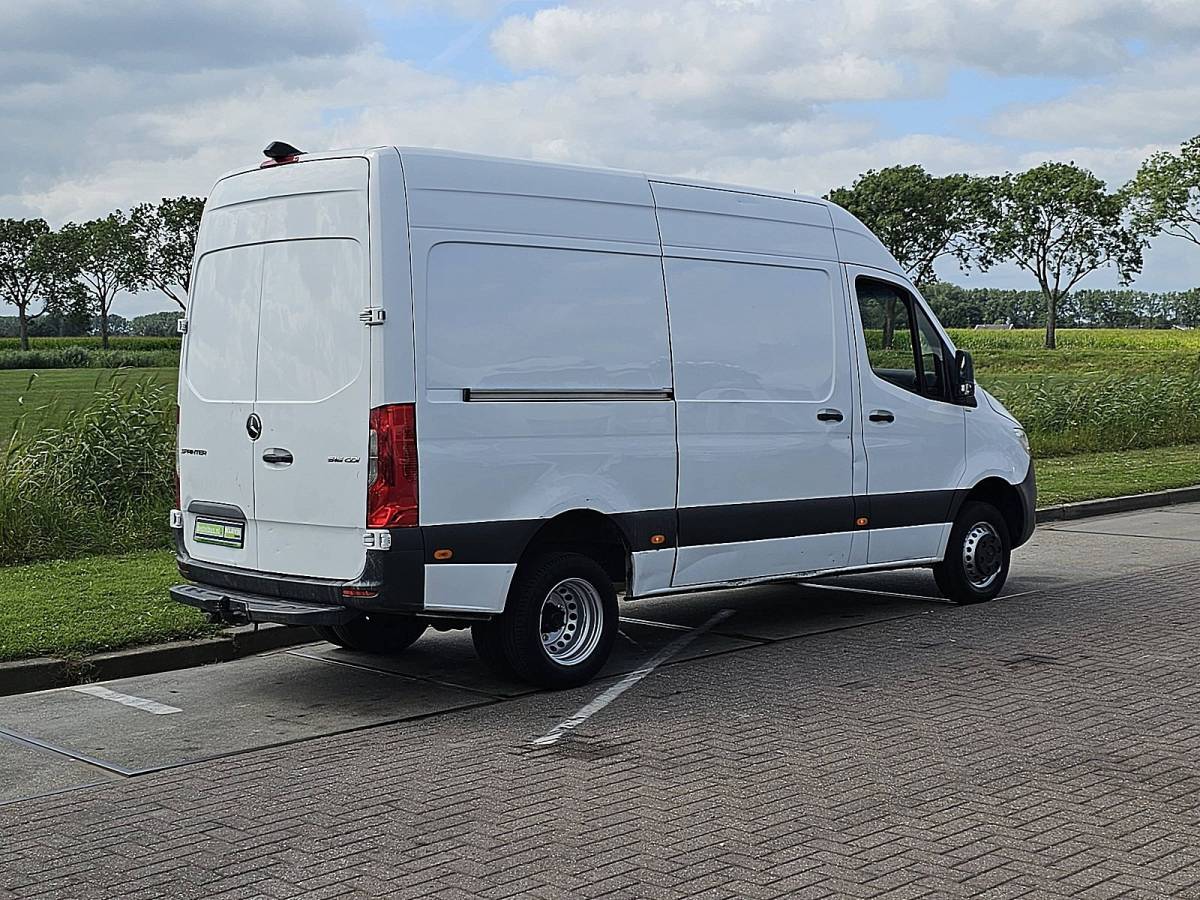 Mercedes-Benz Sprinter MERCEDES-BENZ SPRINTER 516 l2h2 dubbellucht n1!