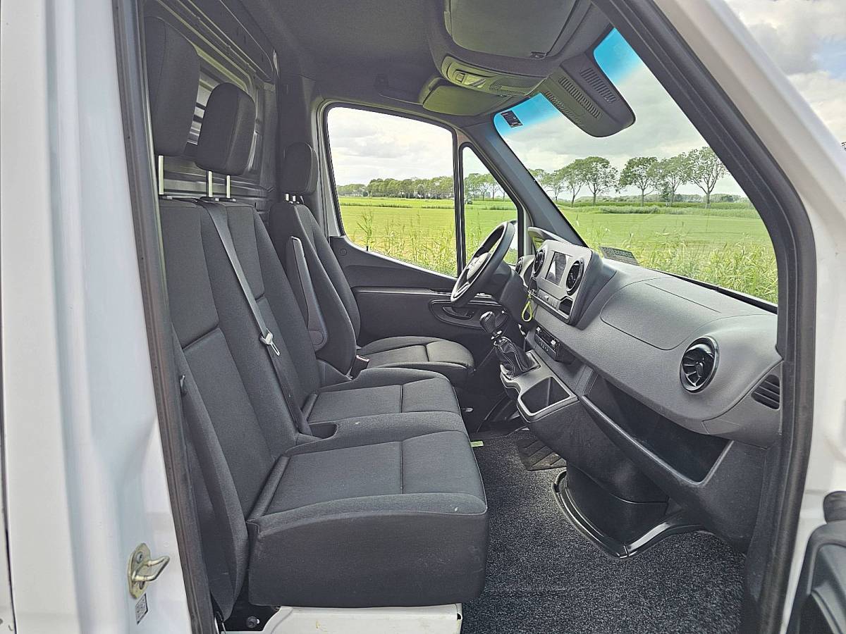 Mercedes-Benz Sprinter MERCEDES-BENZ SPRINTER 516 l2h2 dubbellucht n1!