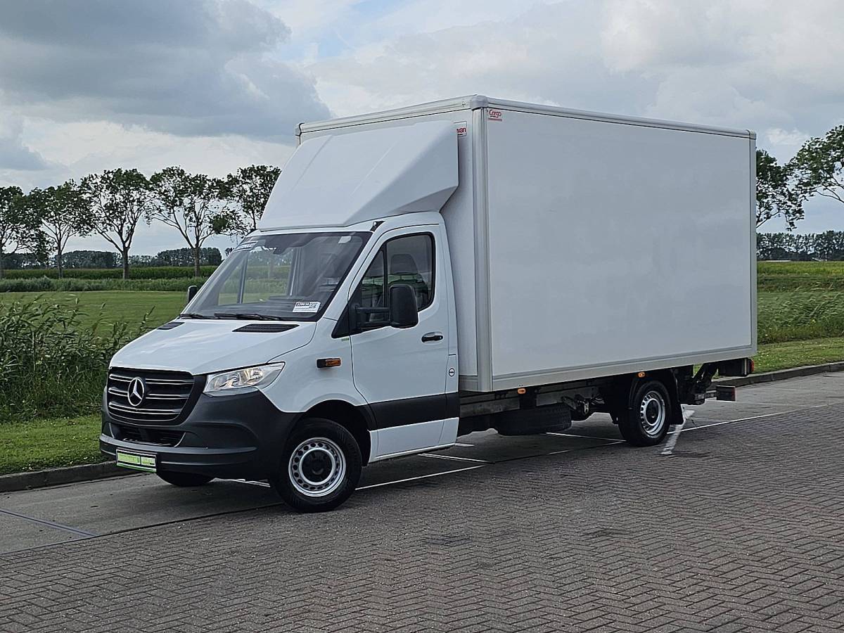 Mercedes-Benz Sprinter MERCEDES-BENZ SPRINTER 314 bakwagen laadklep!