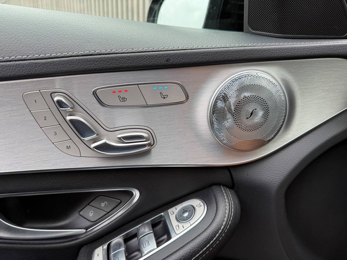 Mercedes-Benz C-Klasse Mercedes-Benz C-klasse 250 Prestige /Pano /Memory /AMG Line /Leer /Led