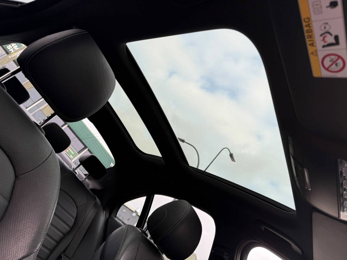 Mercedes-Benz C-Klasse Mercedes-Benz C-klasse 250 Prestige /Pano /Memory /AMG Line /Leer /Led
