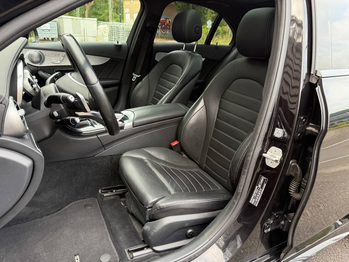 Mercedes-Benz C-Klasse Mercedes-Benz C-klasse 250 Prestige /Pano /Memory /AMG Line /Leer /Led