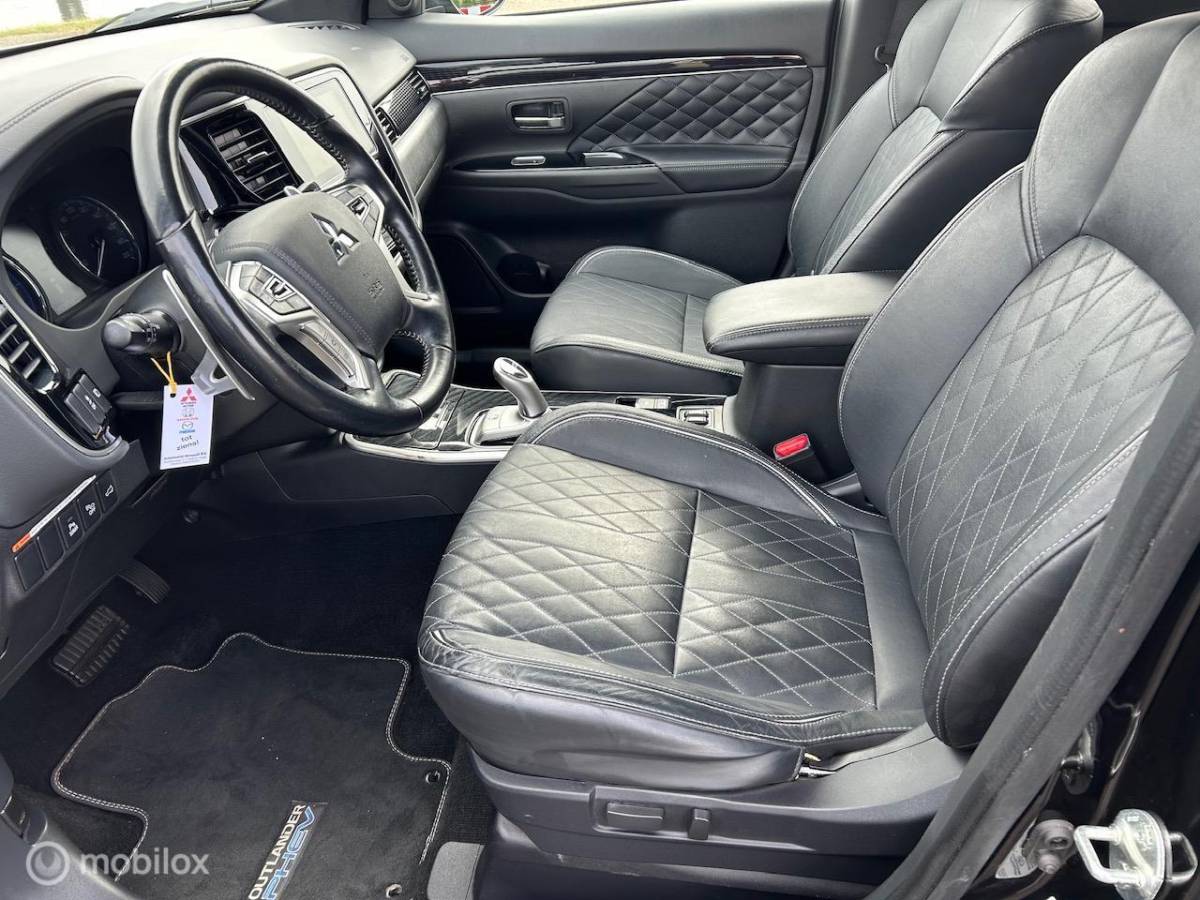 Mitsubishi Outlander Mitsubishi Outlander 2.4 PHEV Instyle Trekhaak