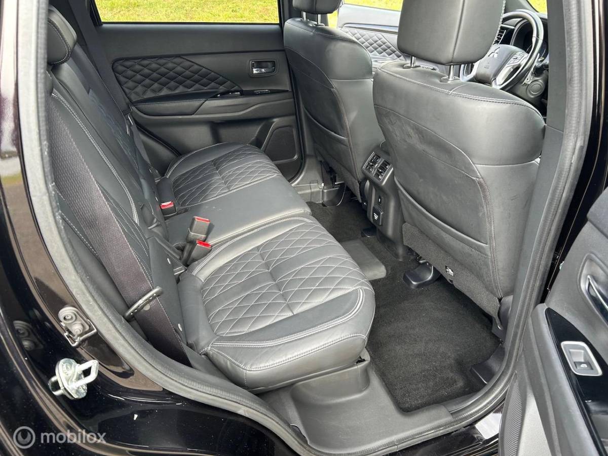 Mitsubishi Outlander Mitsubishi Outlander 2.4 PHEV Instyle Trekhaak