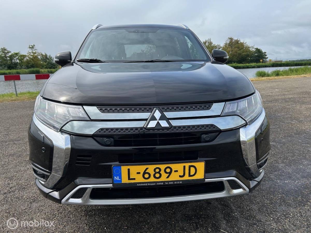 Mitsubishi Outlander Mitsubishi Outlander 2.4 PHEV Instyle Trekhaak