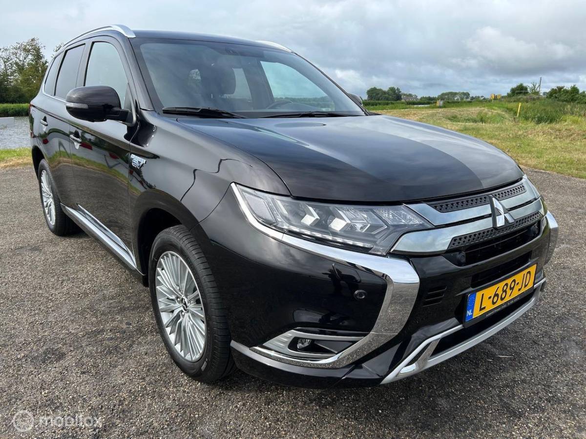 Mitsubishi Outlander Mitsubishi Outlander 2.4 PHEV Instyle Trekhaak