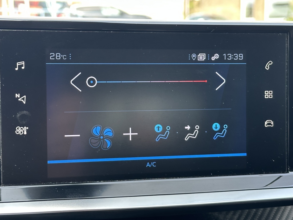 Peugeot 208 Peugeot 208 1.2  Active Pack 100 PK  |  Nieuwe Distributieriem | CarPlay | Navi |