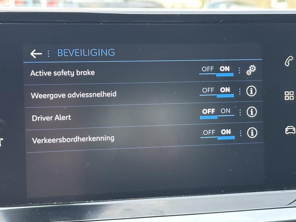 Peugeot 208 Peugeot 208 1.2  Active Pack 100 PK  |  Nieuwe Distributieriem | CarPlay | Navi |