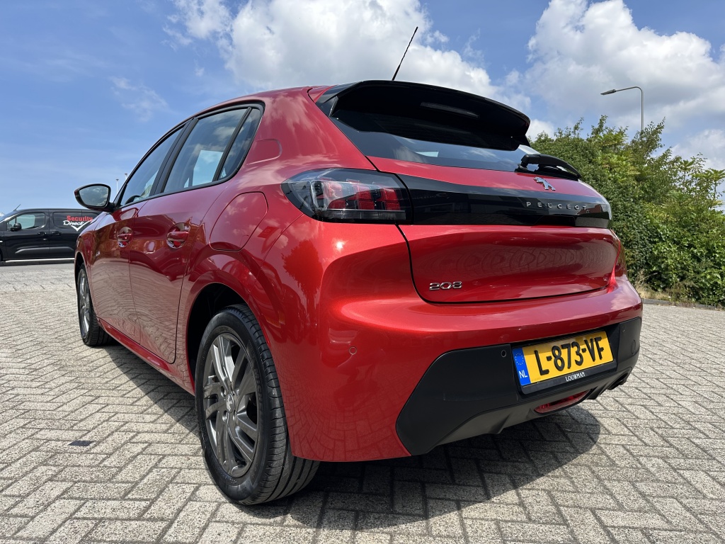 Peugeot 208 Peugeot 208 1.2  Active Pack 100 PK  |  Nieuwe Distributieriem | CarPlay | Navi |
