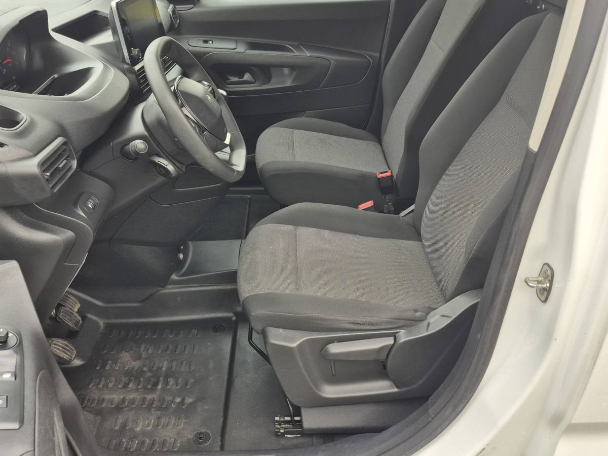 Peugeot Partner Peugeot Partner 1.2 Benzine,airco/navi