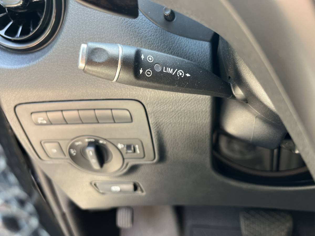 Mercedes-Benz Vito Mercedes-Benz Vito 116 CDI Lang | 3 PERS | AIRCO | CAM | CARPLAY | CRUISE | LM 20″ | NAVI | PDC V&A | STOELVERW.