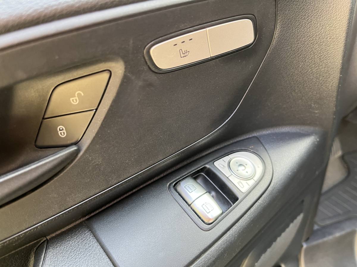 Mercedes-Benz Vito Mercedes-Benz Vito 116 CDI Lang | 3 PERS | AIRCO | CAM | CARPLAY | CRUISE | LM 20″ | NAVI | PDC V&A | STOELVERW.