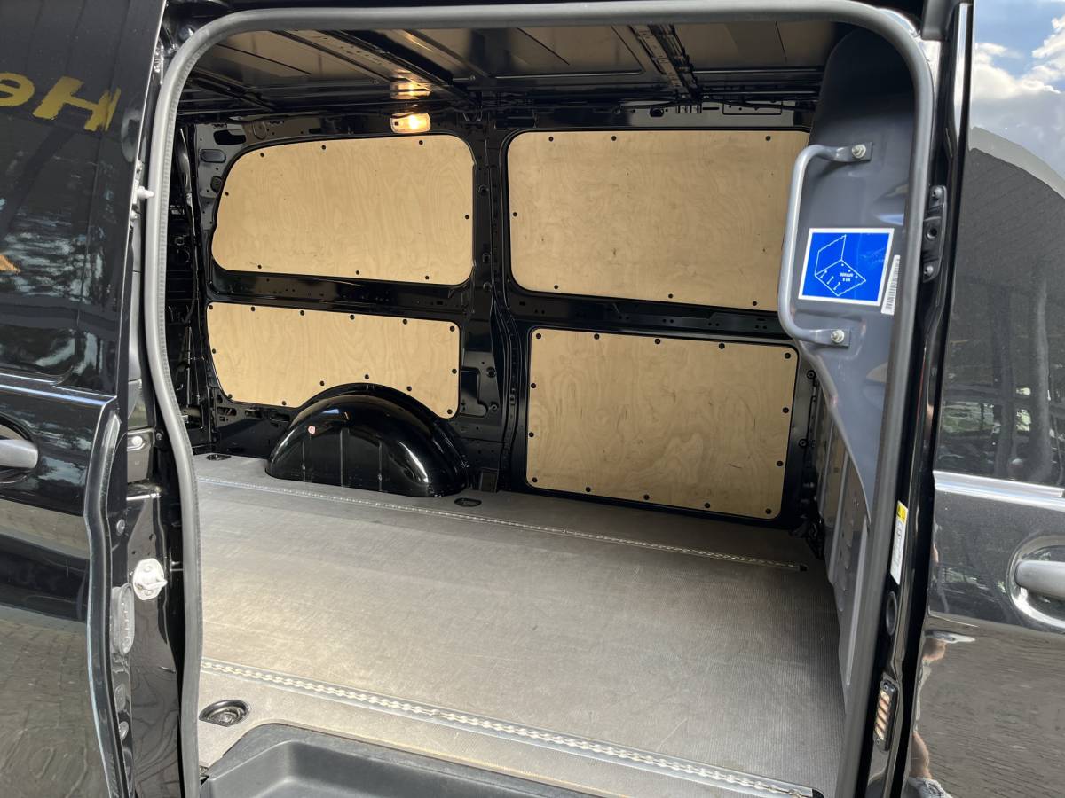 Mercedes-Benz Vito Mercedes-Benz Vito 116 CDI Lang | 3 PERS | AIRCO | CAM | CARPLAY | CRUISE | LM 20″ | NAVI | PDC V&A | STOELVERW.