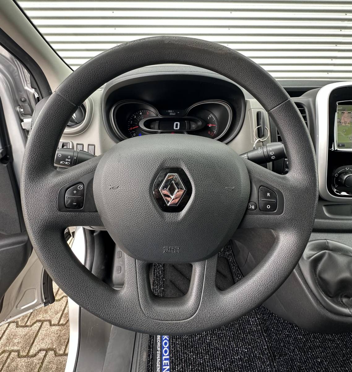 Renault Trafic Renault Trafic 1.6 dCi L2 DC Dubbele cabine MARGE btw vrij