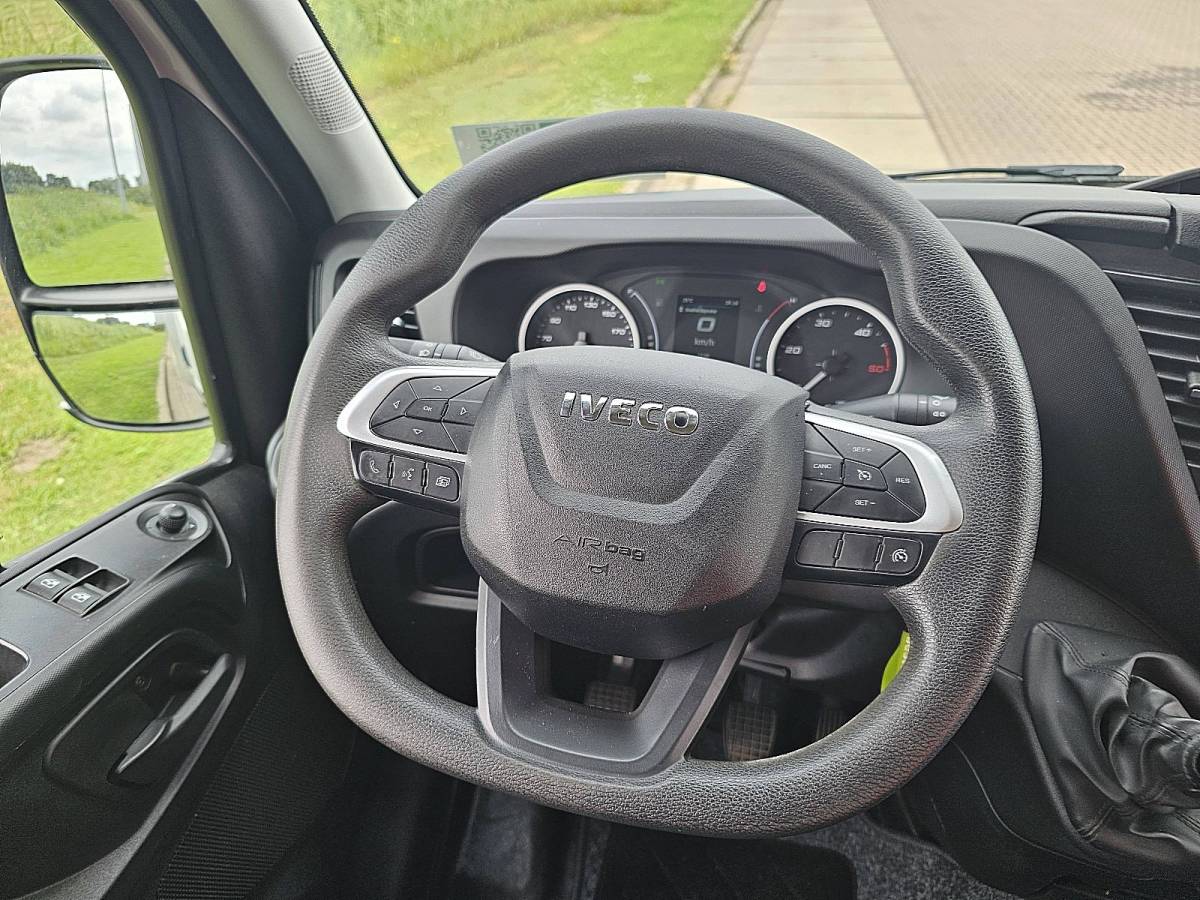Iveco Daily IVECO DAILY 35C16 bakwagen laadklep!
