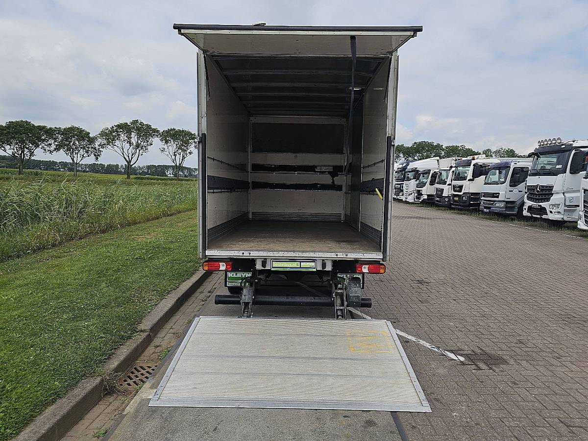 Iveco Daily IVECO DAILY 35C16 bakwagen laadklep!