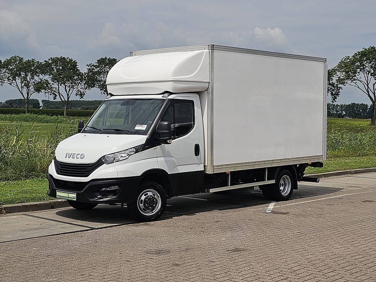 Iveco Daily IVECO DAILY 35C16 bakwagen laadklep!