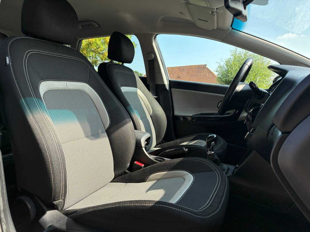 Kia cee'd Kia Cee’d Sportswagon 1.6 GDI BusinessLine | Dealer Ondh. + Clima + Cruise nu € 6.975,-!!!