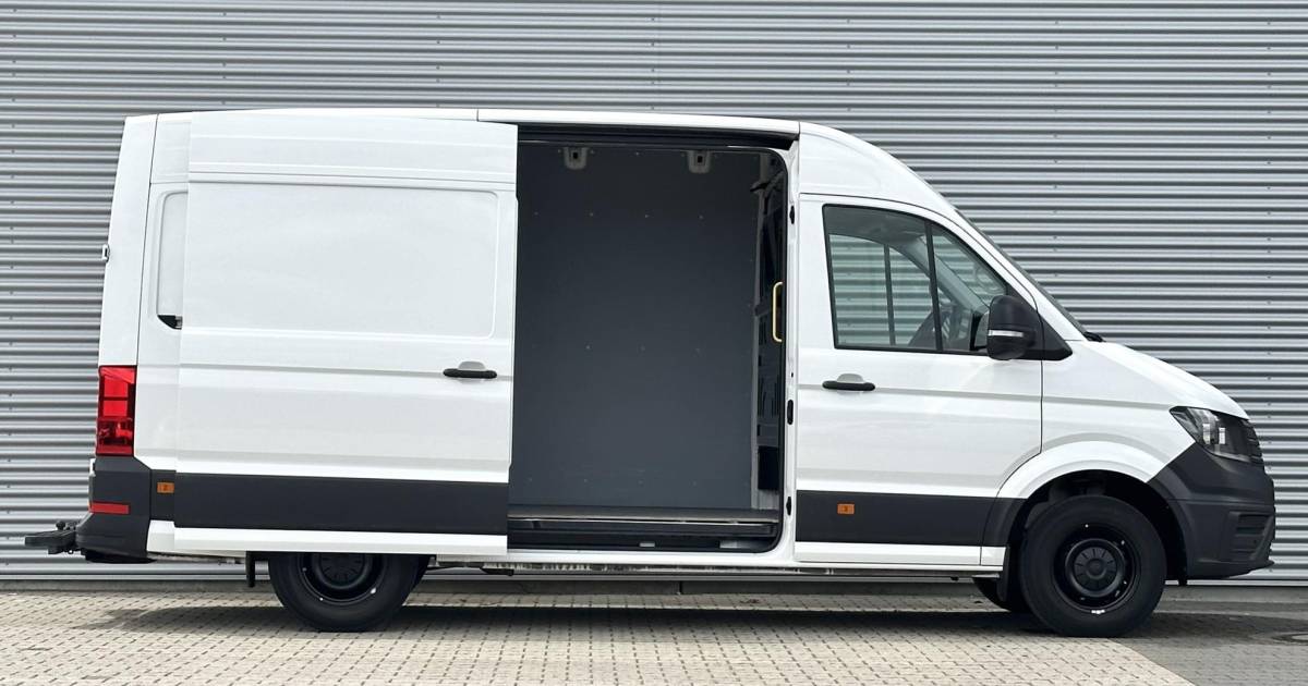 Volkswagen Crafter Volkswagen Crafter 35 2.0 TDI L3H3 Exclusive Facelift Automaat NIEUW MODEL!!