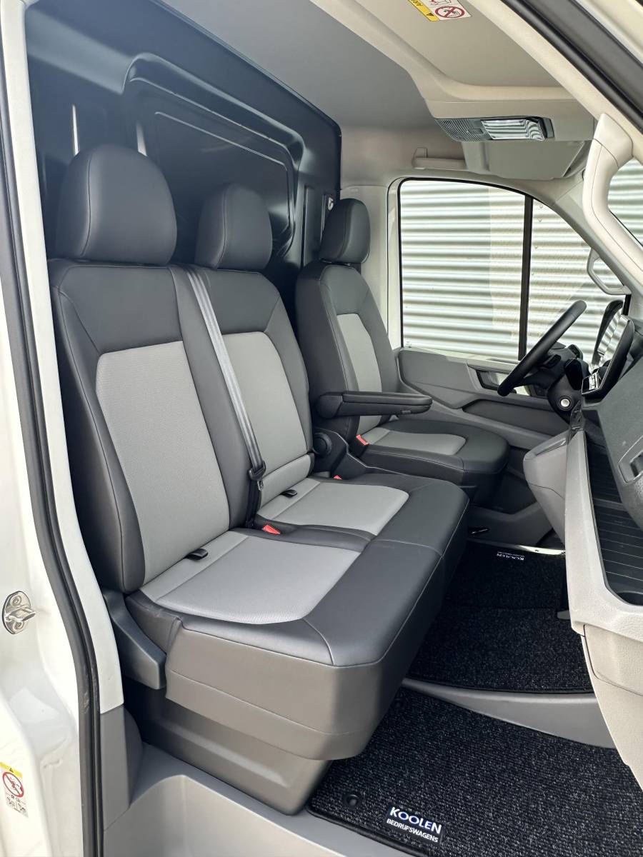 Volkswagen Crafter Volkswagen Crafter 35 2.0 TDI L3H3 Exclusive Facelift Automaat NIEUW MODEL!!