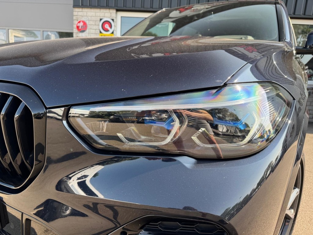 BMW X5 Bmw X5 XDRIVE45E M-Sport Bowers & Wilkins Pano Softclose Laser Trekhaak Mooi vol uitgevoerd!
