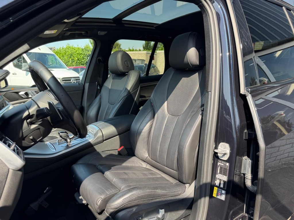 BMW X5 Bmw X5 XDRIVE45E M-Sport Bowers & Wilkins Pano Softclose Laser Trekhaak Mooi vol uitgevoerd!