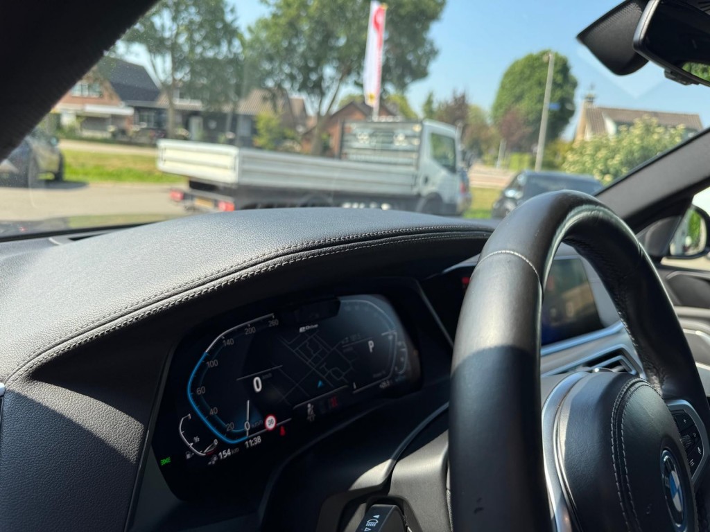 BMW X5 Bmw X5 XDRIVE45E M-Sport Bowers & Wilkins Pano Softclose Laser Trekhaak Mooi vol uitgevoerd!