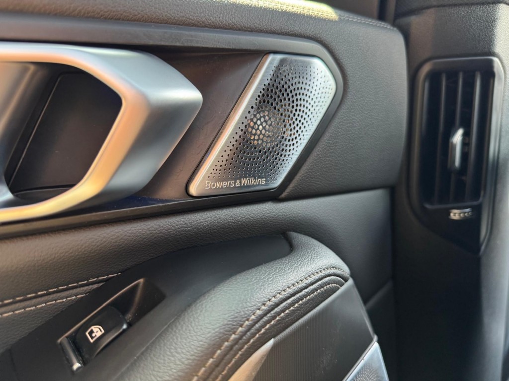 BMW X5 Bmw X5 XDRIVE45E M-Sport Bowers & Wilkins Pano Softclose Laser Trekhaak Mooi vol uitgevoerd!