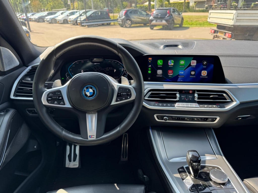 BMW X5 Bmw X5 XDRIVE45E M-Sport Bowers & Wilkins Pano Softclose Laser Trekhaak Mooi vol uitgevoerd!