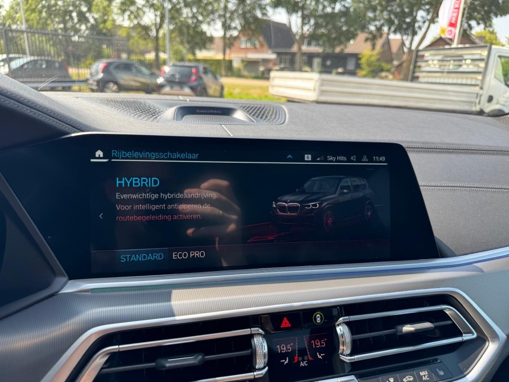 BMW X5 Bmw X5 XDRIVE45E M-Sport Bowers & Wilkins Pano Softclose Laser Trekhaak Mooi vol uitgevoerd!