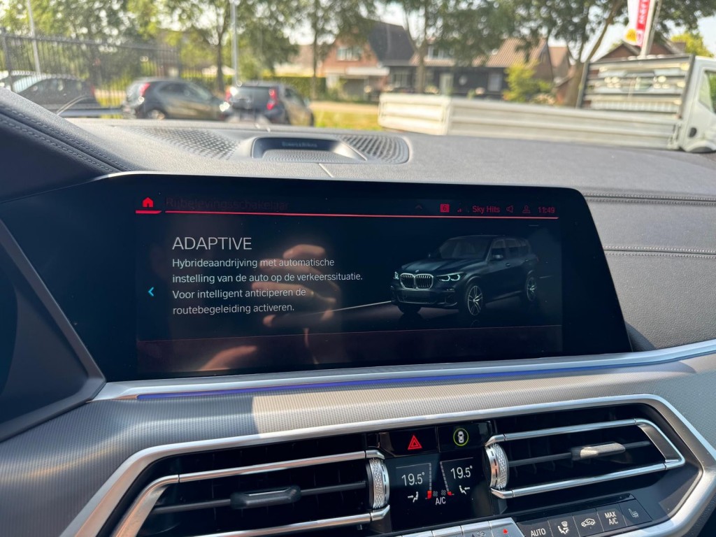 BMW X5 Bmw X5 XDRIVE45E M-Sport Bowers & Wilkins Pano Softclose Laser Trekhaak Mooi vol uitgevoerd!
