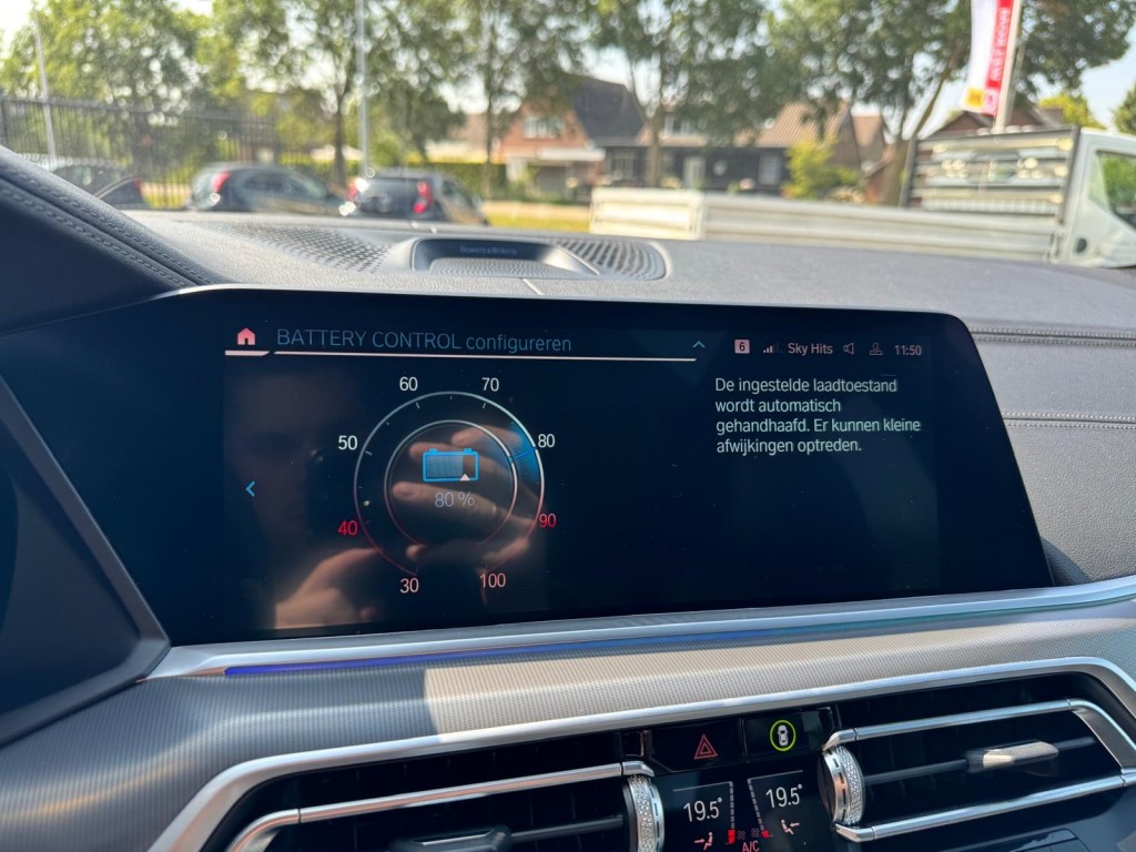 BMW X5 Bmw X5 XDRIVE45E M-Sport Bowers & Wilkins Pano Softclose Laser Trekhaak Mooi vol uitgevoerd!
