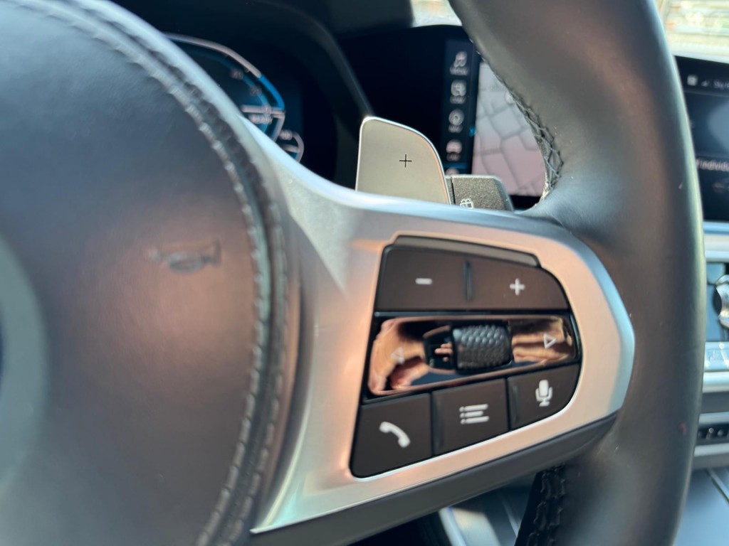 BMW X5 Bmw X5 XDRIVE45E M-Sport Bowers & Wilkins Pano Softclose Laser Trekhaak Mooi vol uitgevoerd!