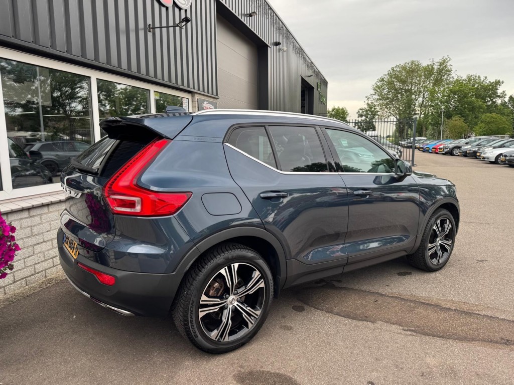 Volvo XC40 Volvo Xc40 2.0 T4 AWD Inscription 1e eigenaar origineel NL Panoramadak Stoelverwarming Camera