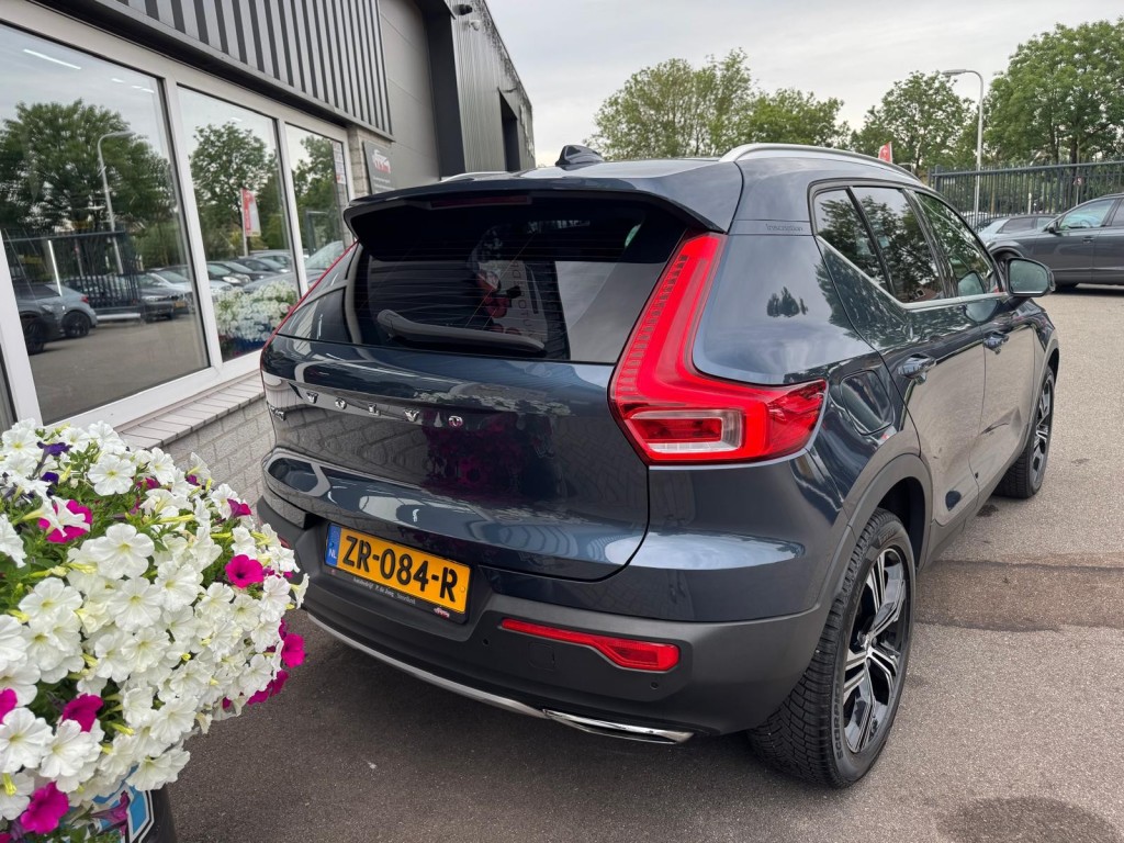 Volvo XC40 Volvo Xc40 2.0 T4 AWD Inscription 1e eigenaar origineel NL Panoramadak Stoelverwarming Camera