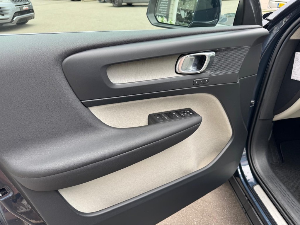 Volvo XC40 Volvo Xc40 2.0 T4 AWD Inscription 1e eigenaar origineel NL Panoramadak Stoelverwarming Camera