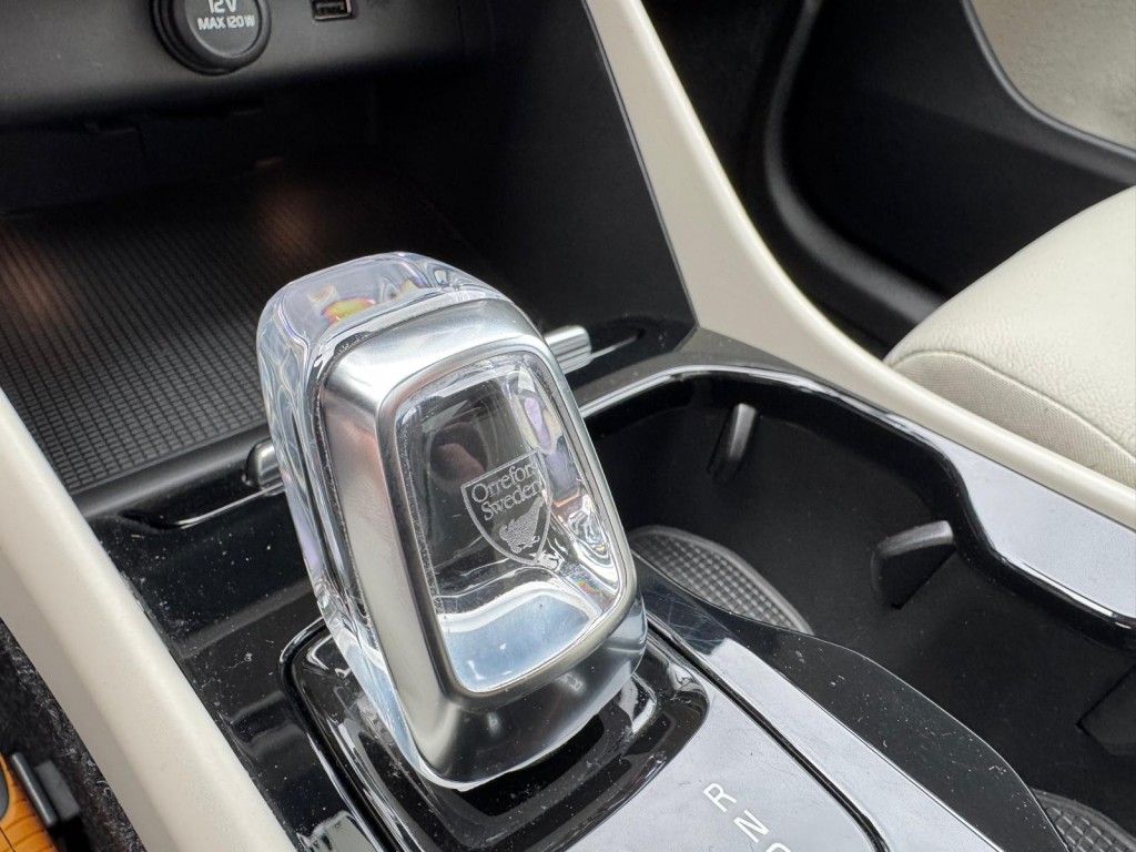 Volvo XC40 Volvo Xc40 2.0 T4 AWD Inscription 1e eigenaar origineel NL Panoramadak Stoelverwarming Camera