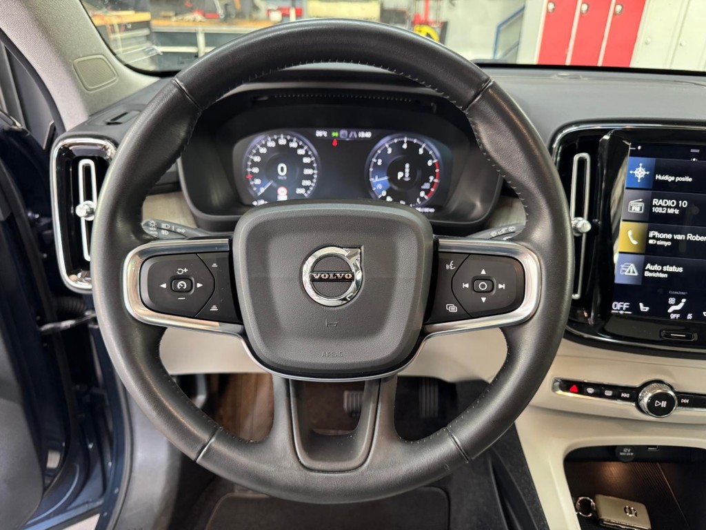 Volvo XC40 Volvo Xc40 2.0 T4 AWD Inscription 1e eigenaar origineel NL Panoramadak Stoelverwarming Camera