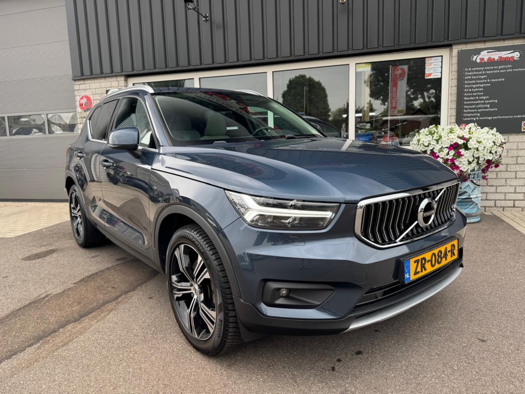 Volvo XC40 Volvo Xc40 2.0 T4 AWD Inscription 1e eigenaar origineel NL Panoramadak Stoelverwarming Camera