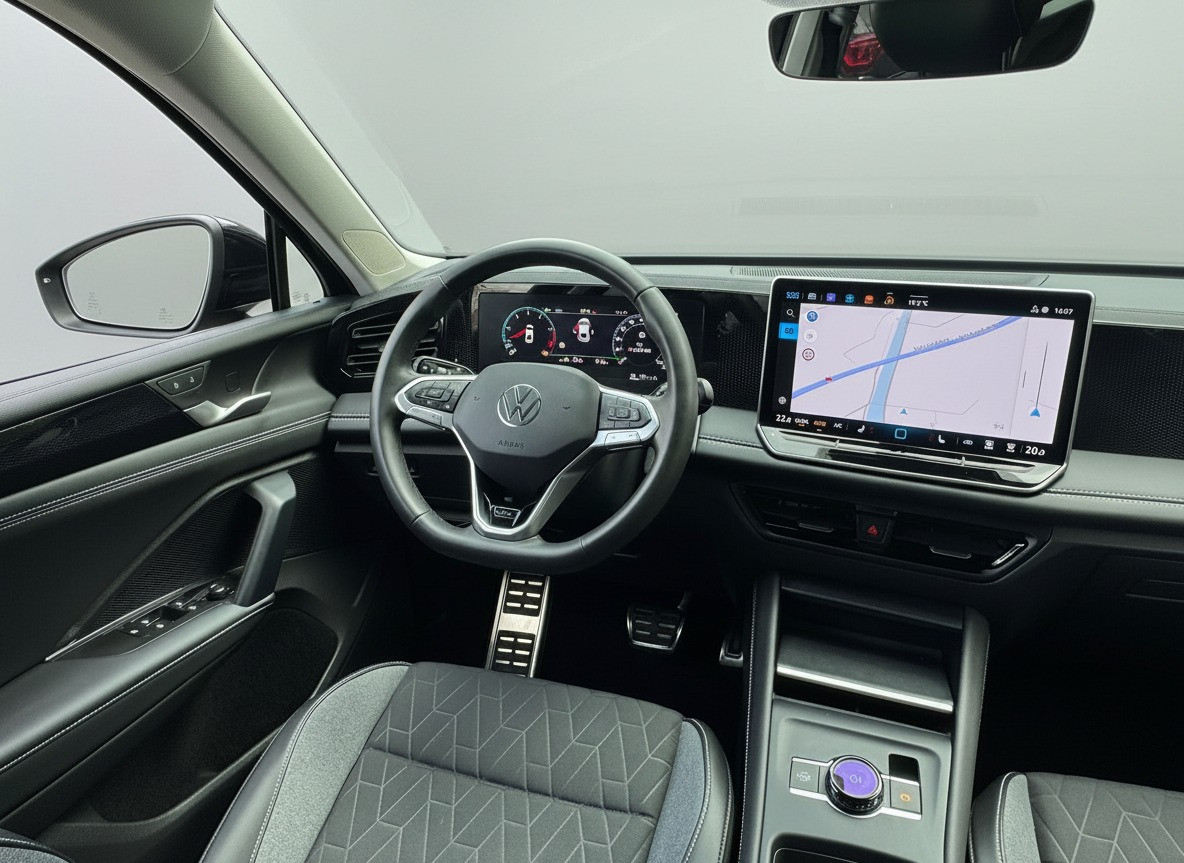 Volkswagen Tiguan Volkswagen Tiguan 1.5 eTSI DSG LIFE GOAL 360CAMERA/TREKHAAK/NAVI/SFEERVERL