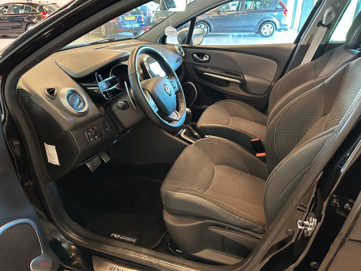 Renault Clio Renault Clio Estate 1.2 GT AUTOMAAT|NAVIGATIE|CLIMA AIRCO|CRUISE CONTROL|LM-VELG|BLUETOOTH|ISOFIX|BASS REFLEX AUDIO|116.151 km NAP