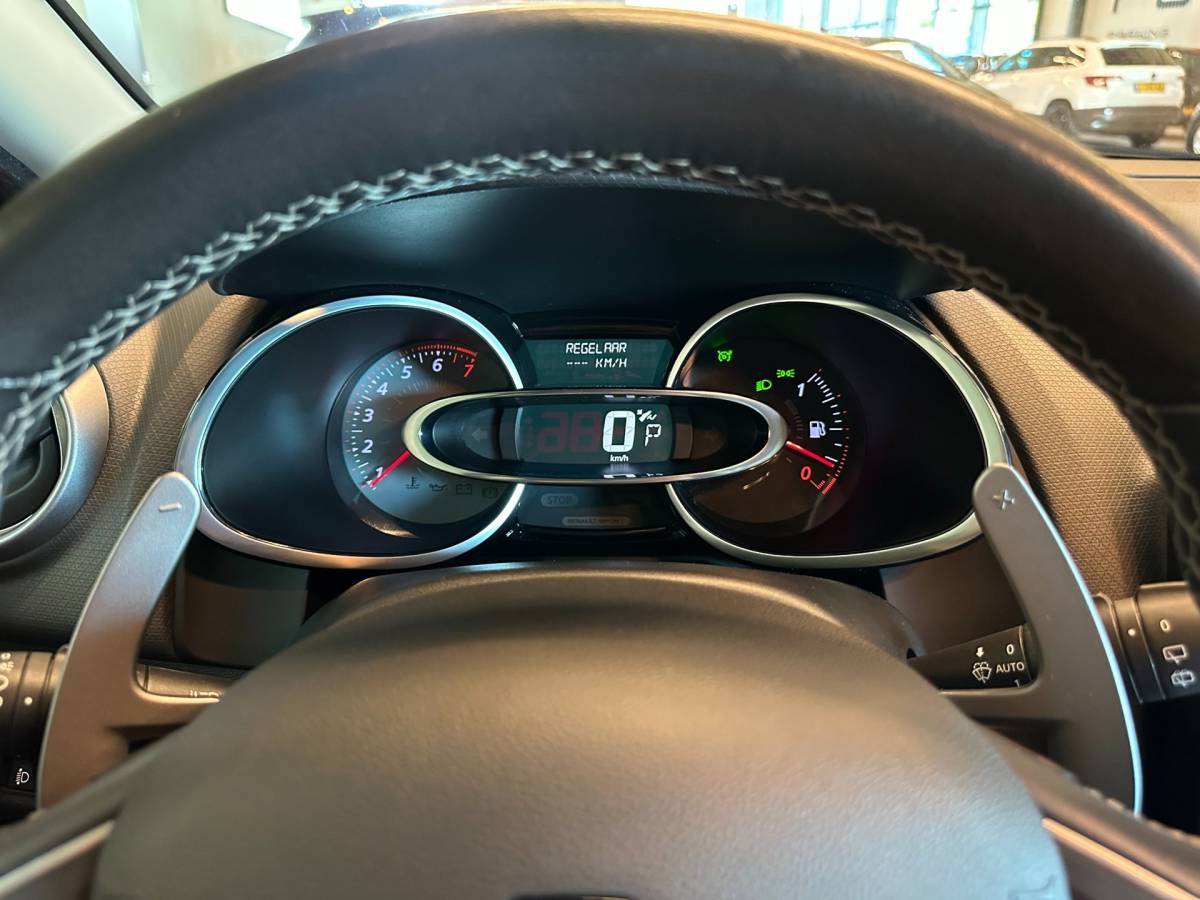 Renault Clio Renault Clio Estate 1.2 GT AUTOMAAT|NAVIGATIE|CLIMA AIRCO|CRUISE CONTROL|LM-VELG|BLUETOOTH|ISOFIX|BASS REFLEX AUDIO|116.151 km NAP